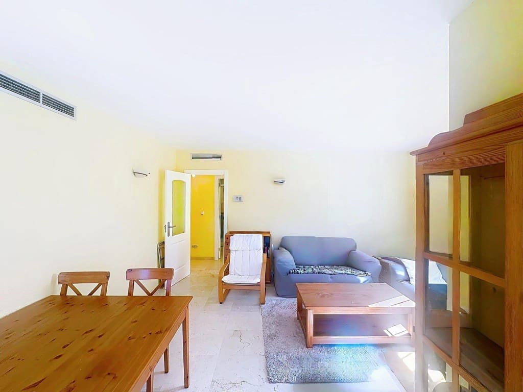 2 bedroom Apartment for sale in Denia with pool - € 369,000 (Ref: 9627584)