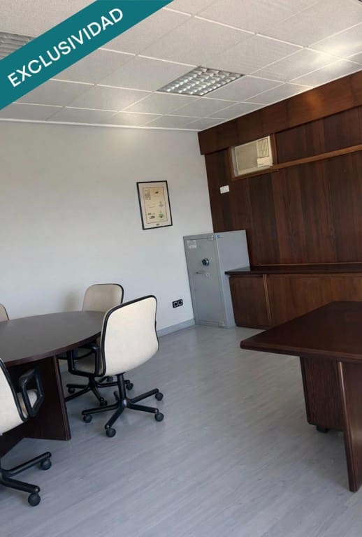 Kommersiell till salu i Almansa - 650 000 € (Ref: 9627587)