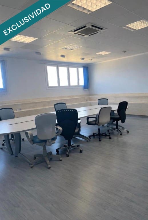 Kommersiell till salu i Almansa - 650 000 € (Ref: 9627587)