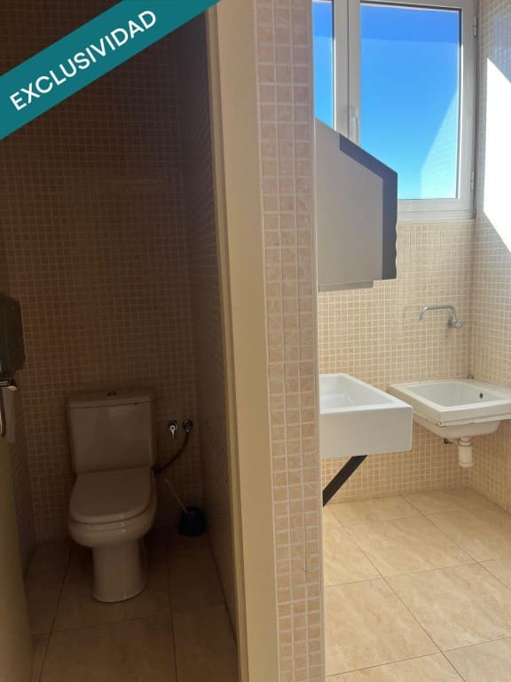 Kommersiell till salu i Almansa - 650 000 € (Ref: 9627587)