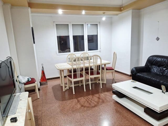 Apartamento de 3 habitaciones en Yecla en venta - 102.000 € (Ref: 9630011)