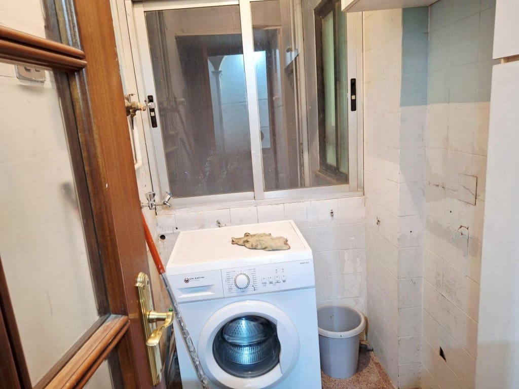 Apartamento de 3 habitaciones en Yecla en venta - 102.000 € (Ref: 9630011)