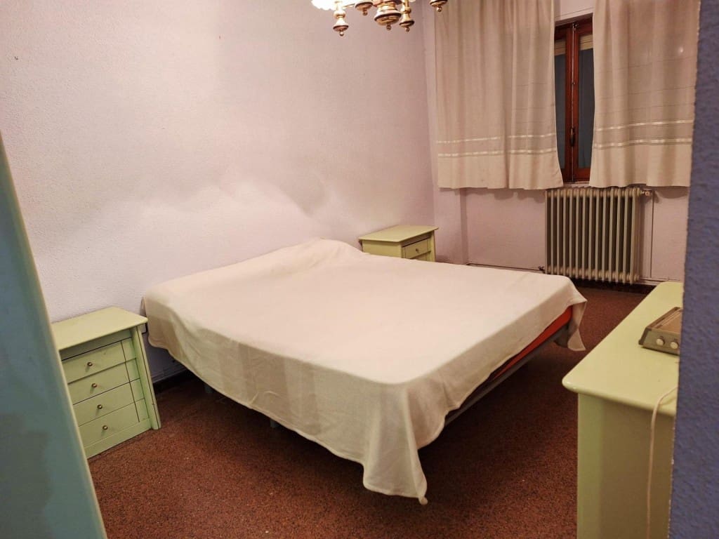 Apartamento de 3 habitaciones en Yecla en venta - 102.000 € (Ref: 9630011)