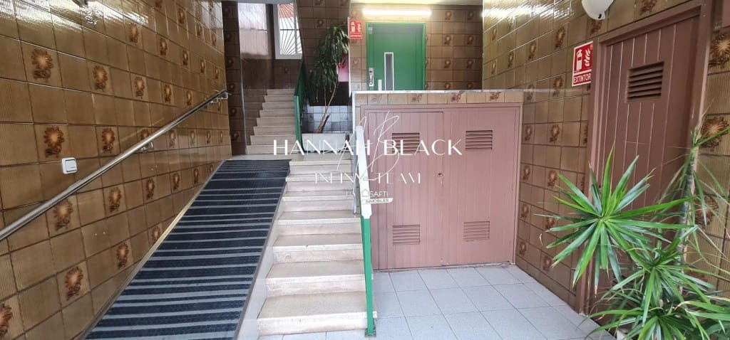 3 sovrum Lägenhet till salu i Badalona - 210 000 € (Ref: 9630013)