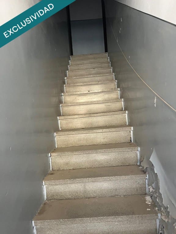 9 chambre Villa/Maison à vendre à Almansa - 80 000 € (Ref: 9630015)