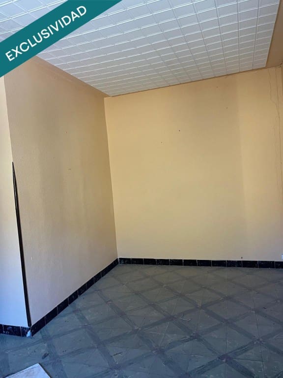 9 chambre Villa/Maison à vendre à Almansa - 80 000 € (Ref: 9630015)