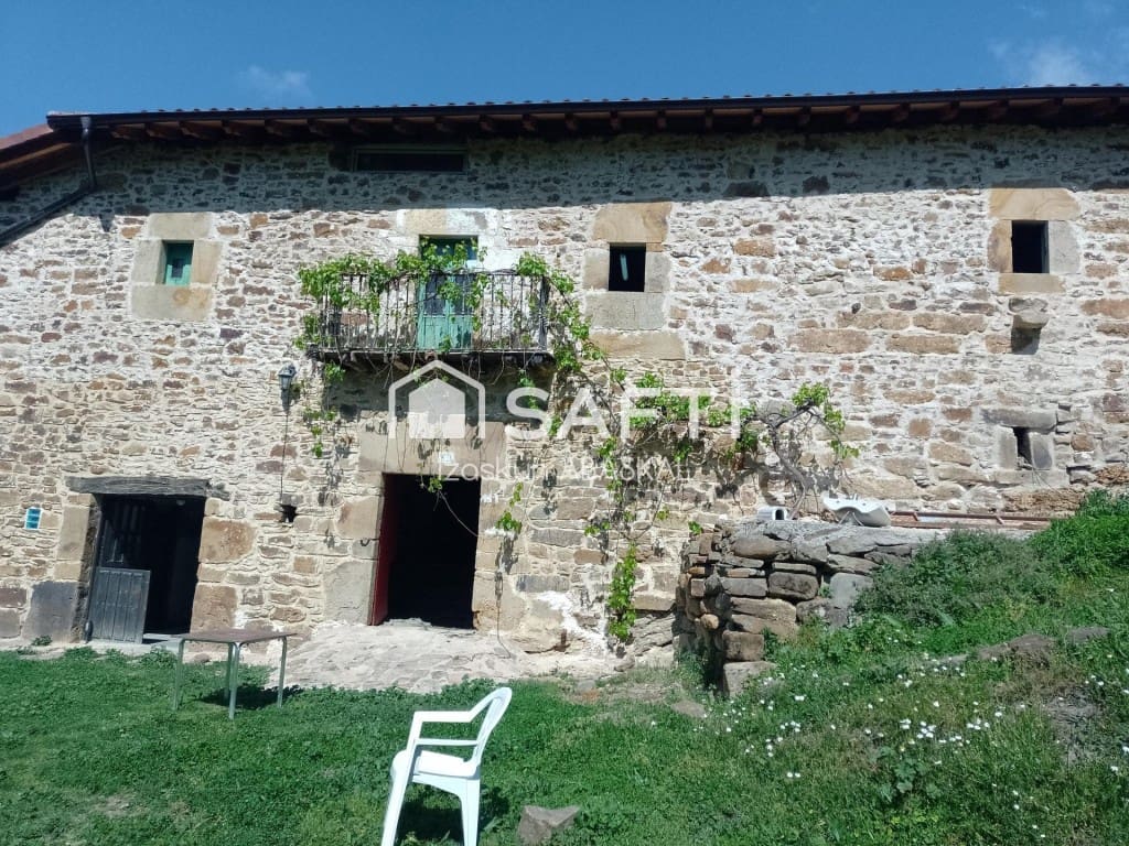 8 soveværelse Finca/Landehus til salg i Amurrio - € 343.000 (Ref: 9630017)