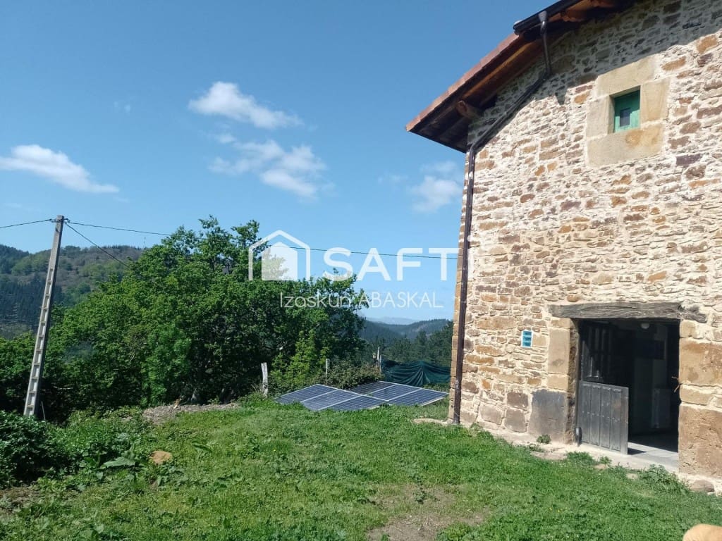 8 soveværelse Finca/Landehus til salg i Amurrio - € 343.000 (Ref: 9630017)