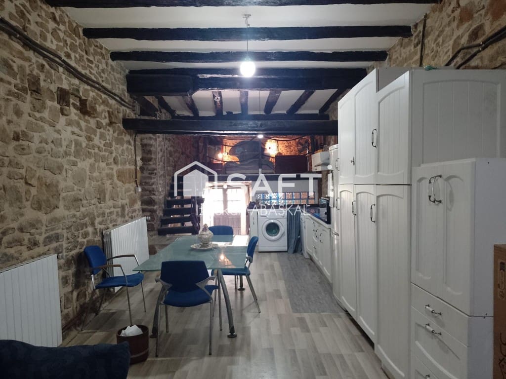 8 soveværelse Finca/Landehus til salg i Amurrio - € 343.000 (Ref: 9630017)