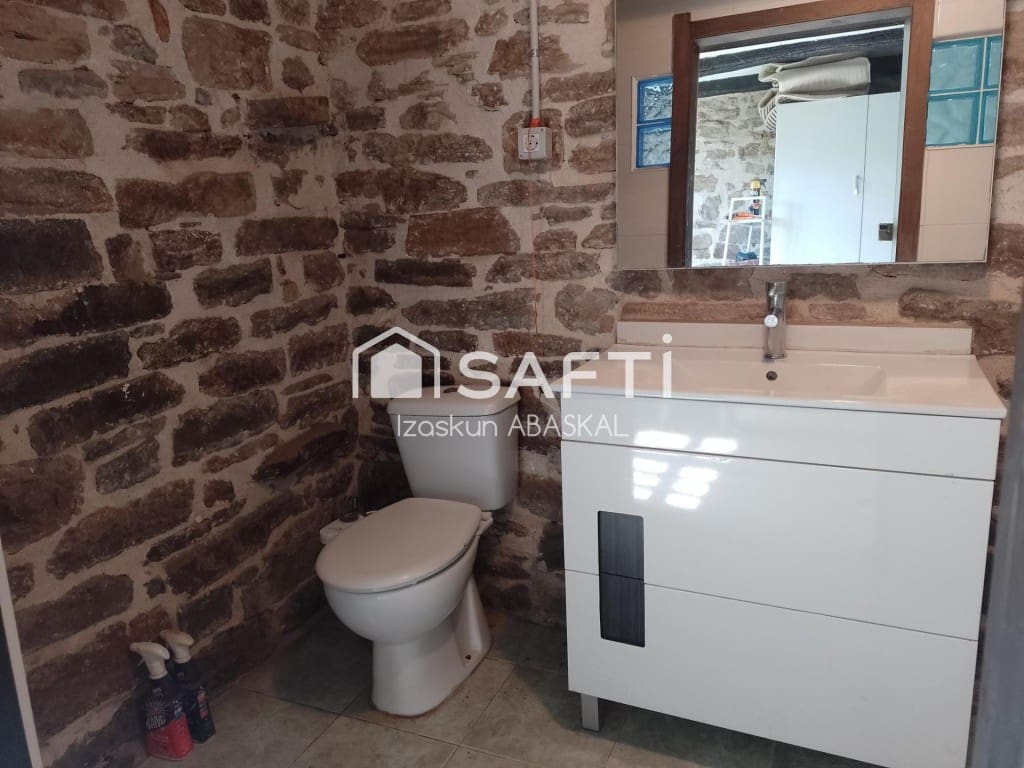 8 soveværelse Finca/Landehus til salg i Amurrio - € 343.000 (Ref: 9630017)