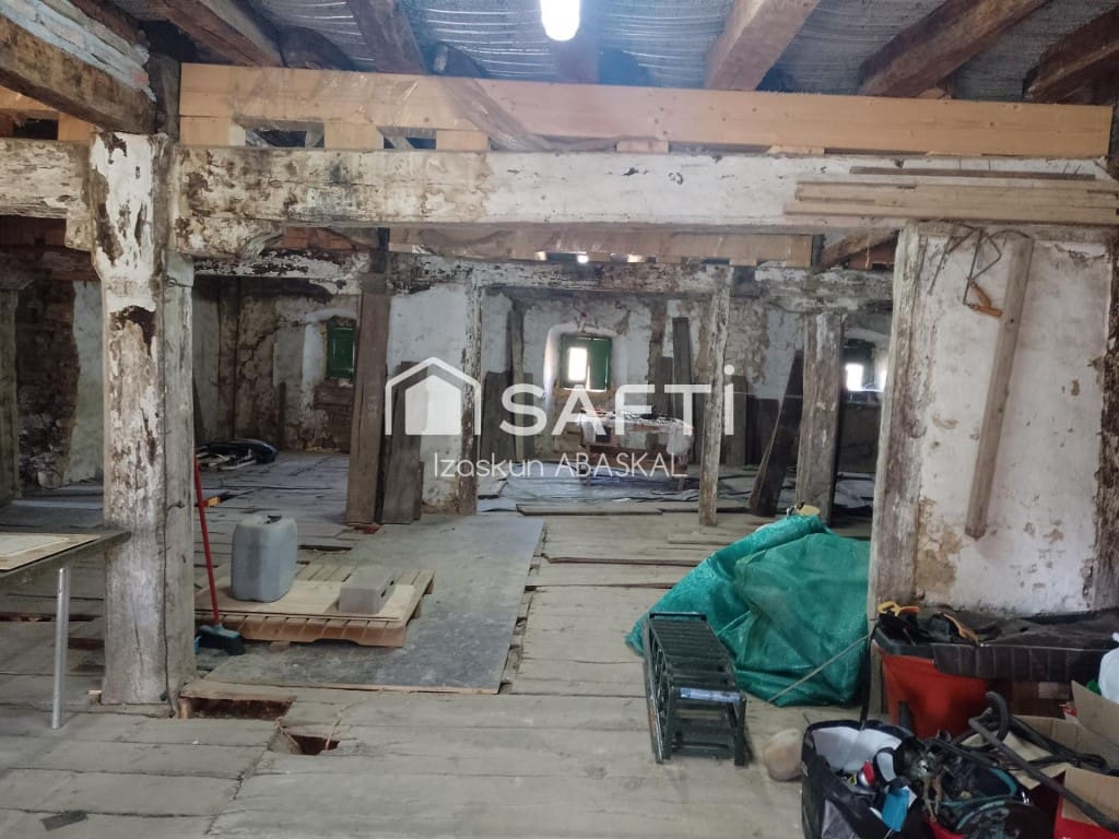 8 soveværelse Finca/Landehus til salg i Amurrio - € 343.000 (Ref: 9630017)