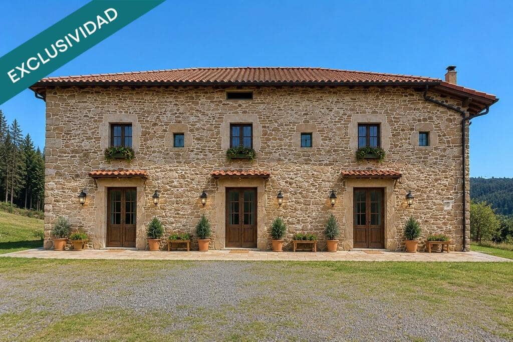 8 bedroom Finca/Country House for sale in Amurrio - € 343,000 (Ref: 9630017)