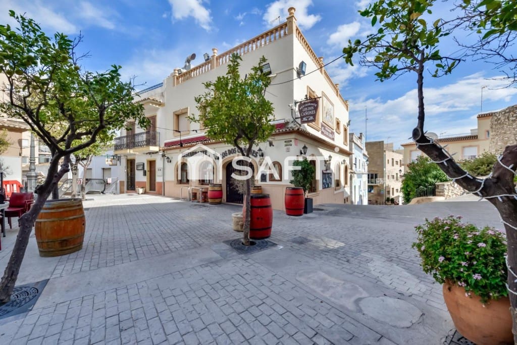 5 makuuhuone Rivitalo myytävänä paikassa Calpe / Calp - 705 000 € (Ref: 9634315)