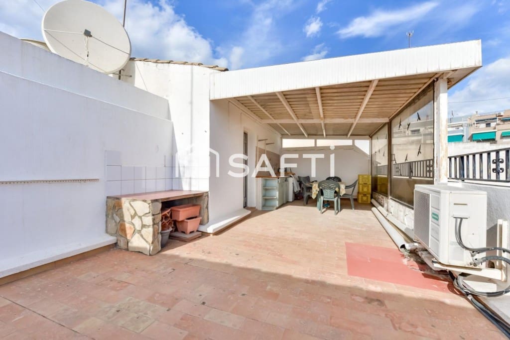 5 makuuhuone Rivitalo myytävänä paikassa Calpe / Calp - 705 000 € (Ref: 9634315)