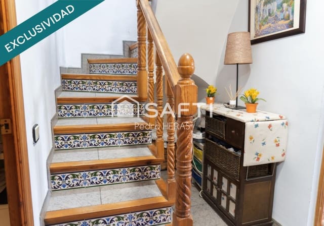 7 makuuhuone Huvila myytävänä paikassa Tordera mukana uima-altaan - 354 000 € (Ref: 9634317)