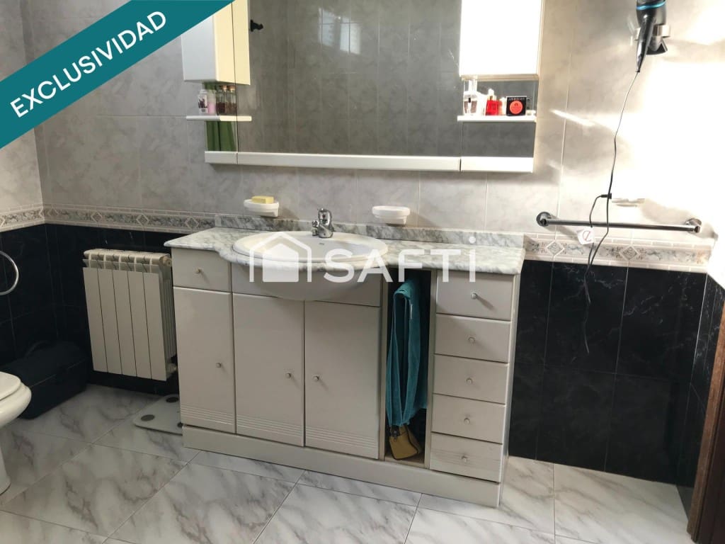 3 makuuhuone Huoneisto myytävänä paikassa Santiago de Compostela - 169 000 € (Ref: 9634318)