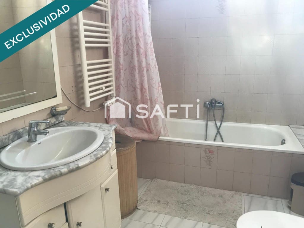 3 makuuhuone Huoneisto myytävänä paikassa Santiago de Compostela - 169 000 € (Ref: 9634318)