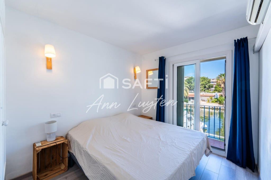 3 soverom Rekkehus til salgs i Roses med garasje - € 399 000 (Ref: 9634319)