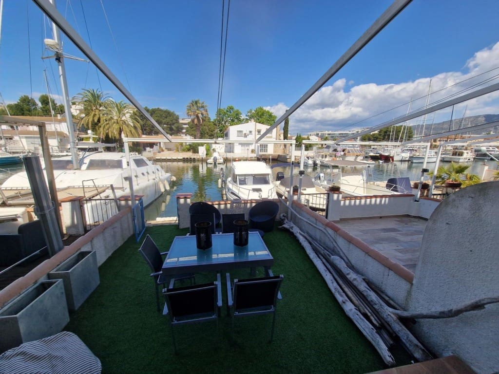 3 soverom Rekkehus til salgs i Roses med garasje - € 399 000 (Ref: 9634319)