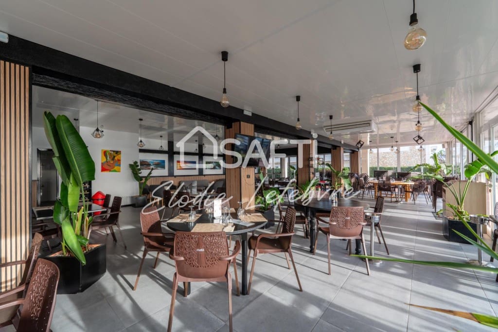 Erhverv til salg i Empuriabrava - € 129.000 (Ref: 9634320)