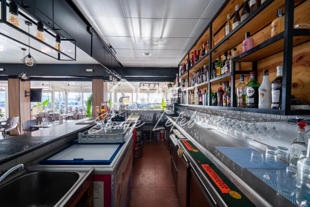 Erhverv til salg i Empuriabrava - € 129.000 (Ref: 9634320)