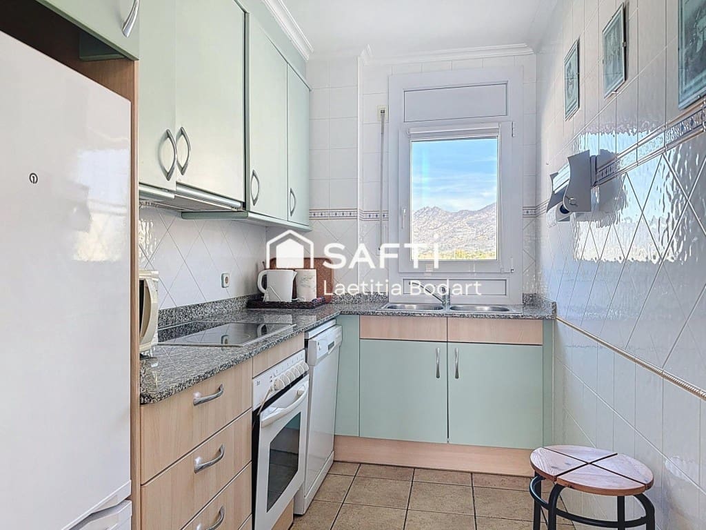 3 bedroom Apartment for sale in Roses - € 249,000 (Ref: 9634321)