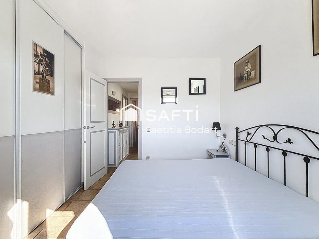 3 bedroom Apartment for sale in Roses - € 249,000 (Ref: 9634321)