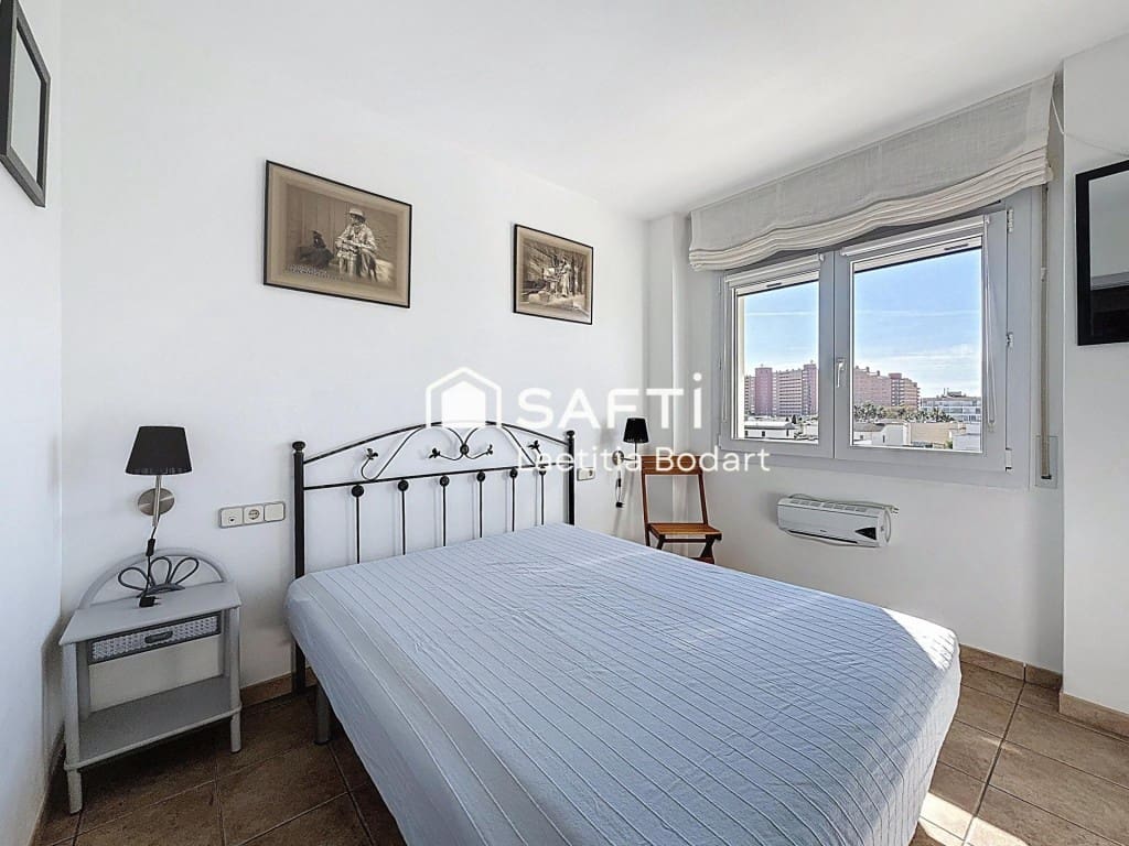 3 bedroom Apartment for sale in Roses - € 249,000 (Ref: 9634321)