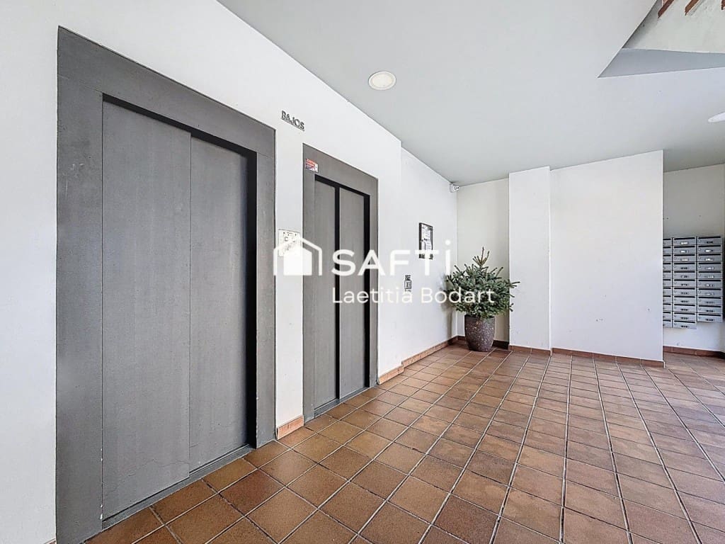 3 bedroom Apartment for sale in Roses - € 249,000 (Ref: 9634321)
