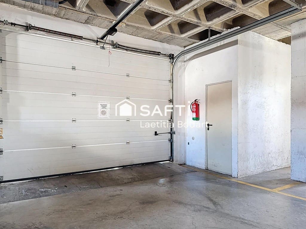 3 bedroom Apartment for sale in Roses - € 249,000 (Ref: 9634321)