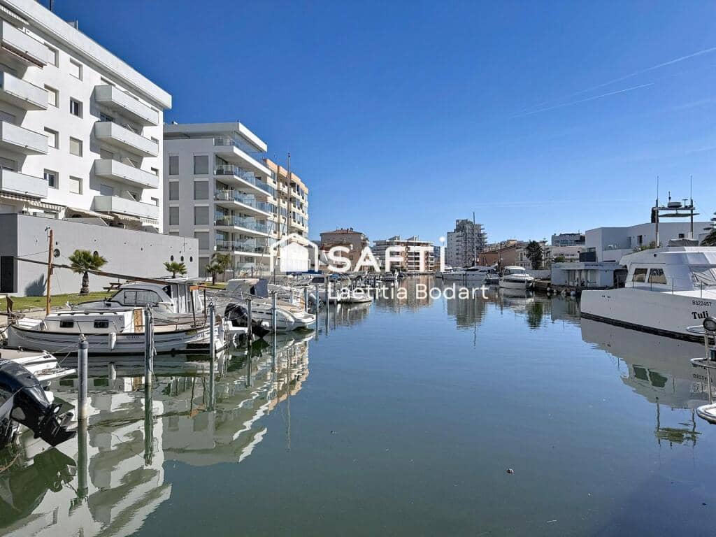 3 sypialnia Apartament na sprzedaż w Roses z basenem - 249 000 € (Ref: 9634321)