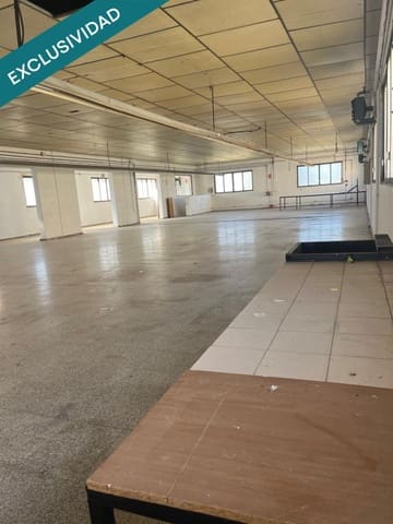 Kaupallinen myytävänä paikassa Almansa - 325 000 € (Ref: 9634325)