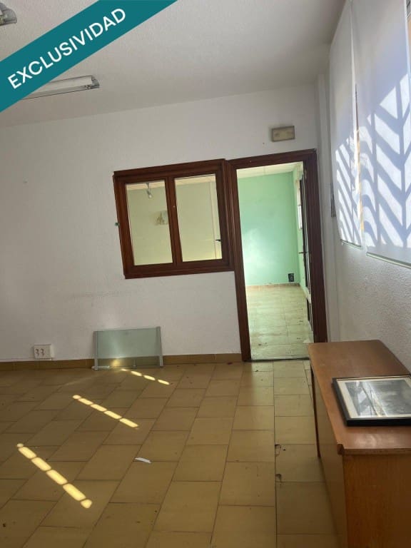 Kaupallinen myytävänä paikassa Almansa - 325 000 € (Ref: 9634325)