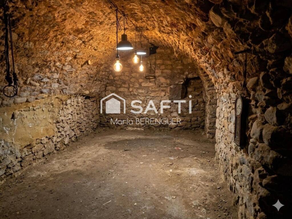 3 bedroom Villa for sale in Artes - € 70,000 (Ref: 9634326)