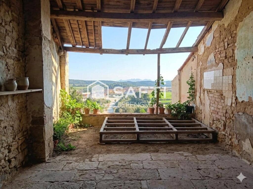 3 bedroom Villa for sale in Artes - € 70,000 (Ref: 9634326)