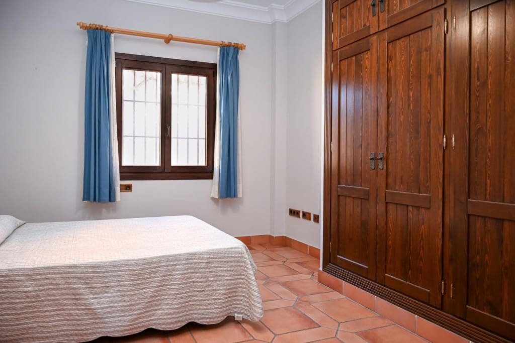 4 chambre Finca/Maison de Campagne à vendre à Mijas avec piscine garage - 1 575 000 € (Ref: 9634327)