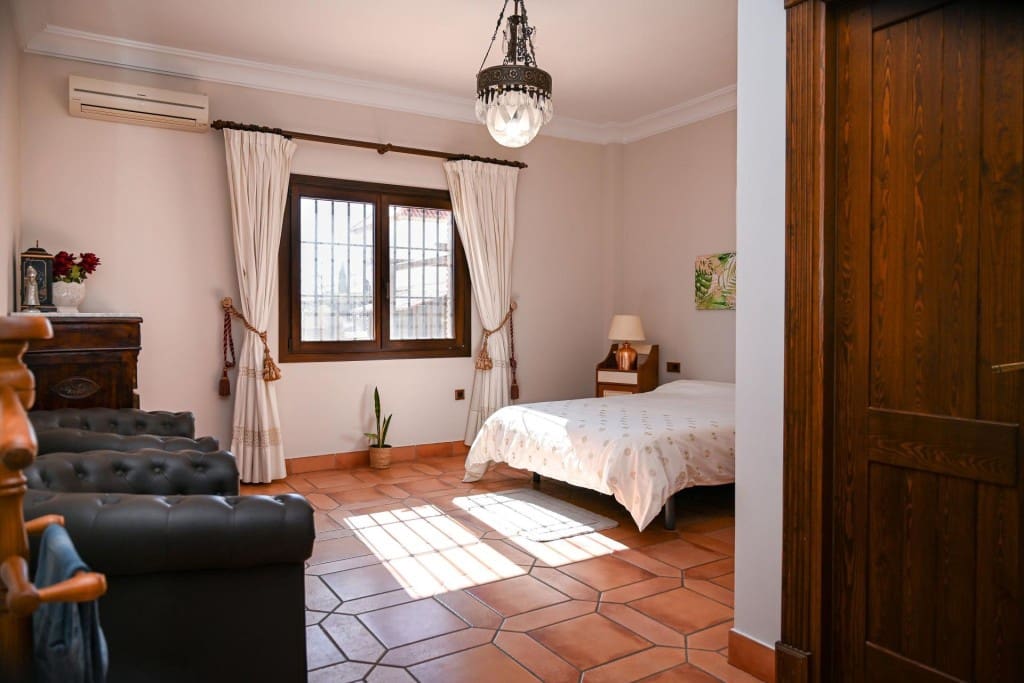 4 chambre Finca/Maison de Campagne à vendre à Mijas avec piscine garage - 1 575 000 € (Ref: 9634327)