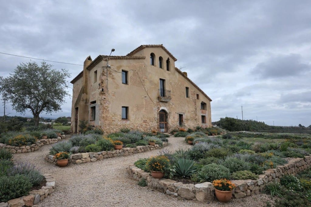8 chambre Finca/Maison de Campagne à vendre à Font-rubi - 930 000 € (Ref: 9637417)