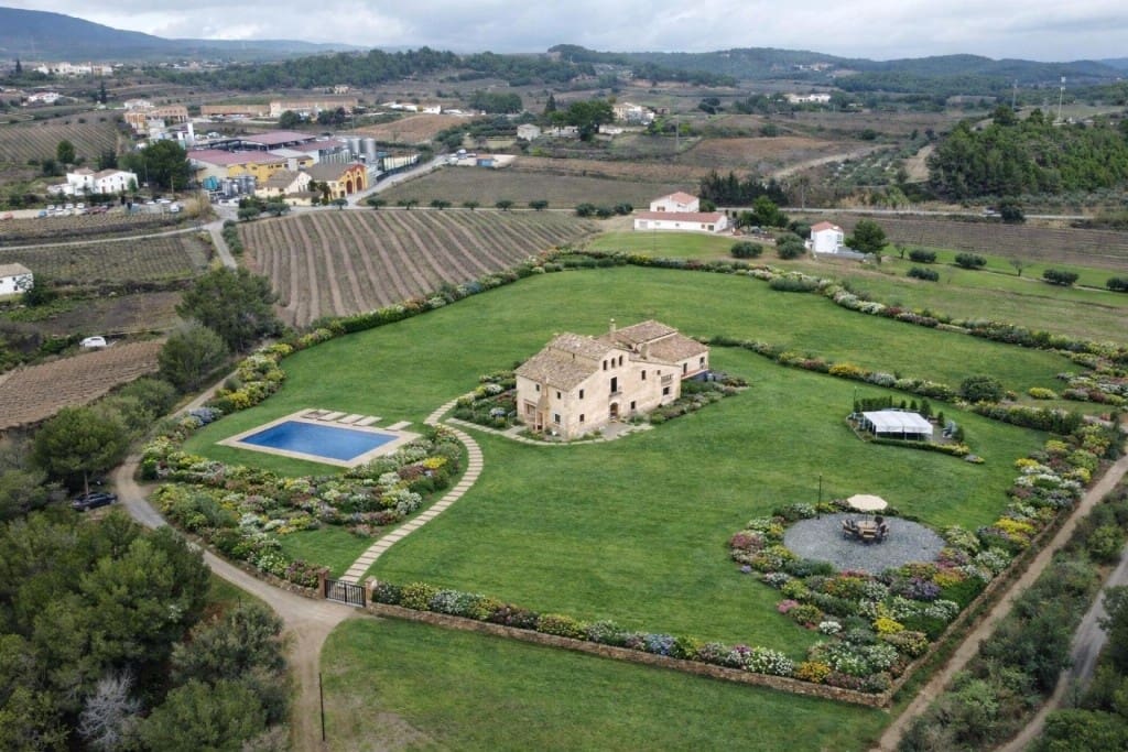 8 chambre Finca/Maison de Campagne à vendre à Font-rubi - 930 000 € (Ref: 9637417)