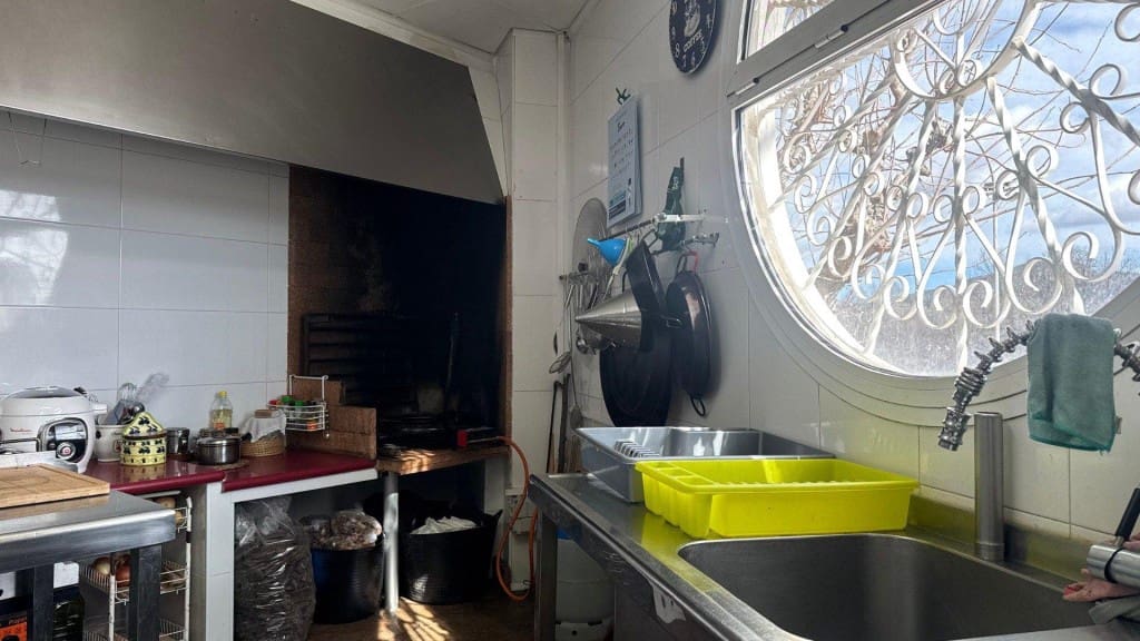 4 makuuhuone Huvila myytävänä paikassa Sax mukana uima-altaan 
autotalli - 370 000 € (Ref: 9637423)