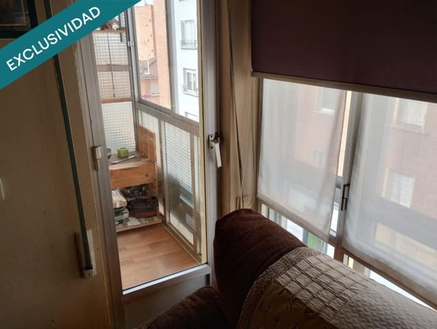 2 soveværelse Lejlighed til salg i León by - € 99.000 (Ref: 9637424)