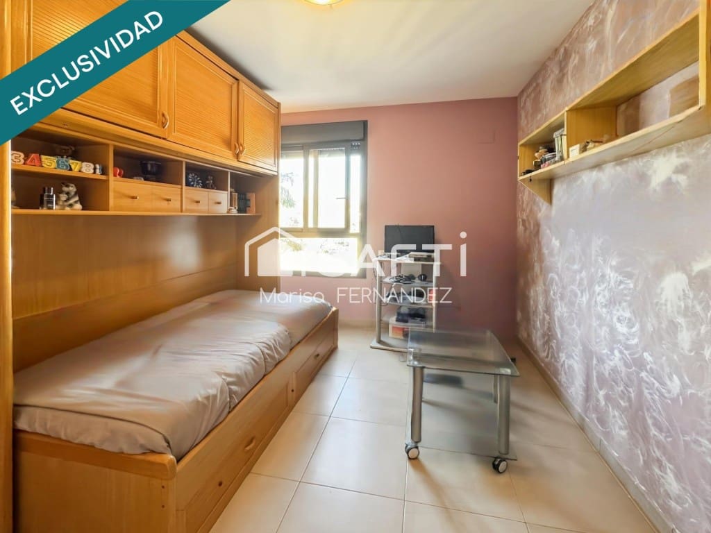 3 makuuhuone Huoneisto myytävänä paikassa La Villajoyosa / Vila Joiosa mukana uima-altaan - 245 000 € (Ref: 9637425)