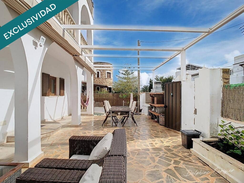 3 bedroom Apartment for sale in Cala Santanyi with pool - € 350,000 (Ref: 9644622)