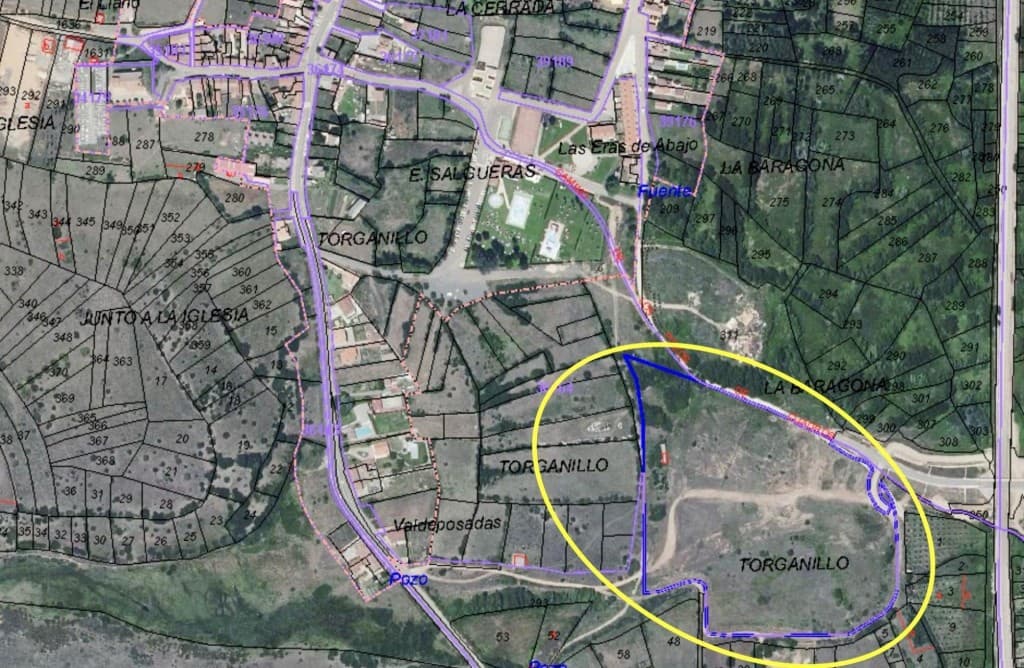 Działka budowlana na sprzedaż w Cuadros - 1 600 000 € (Ref: 9644625)