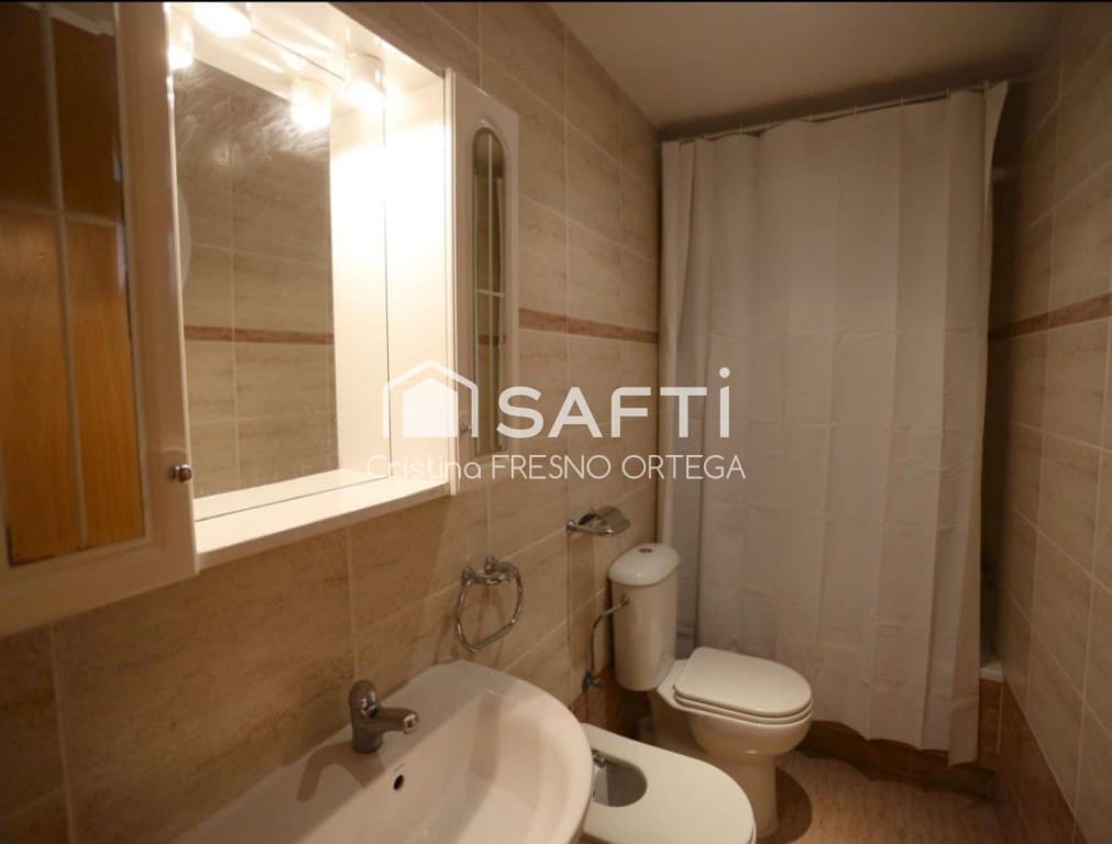 3 bedroom Flat for sale in Salou with pool - € 298,800 (Ref: 9644626)