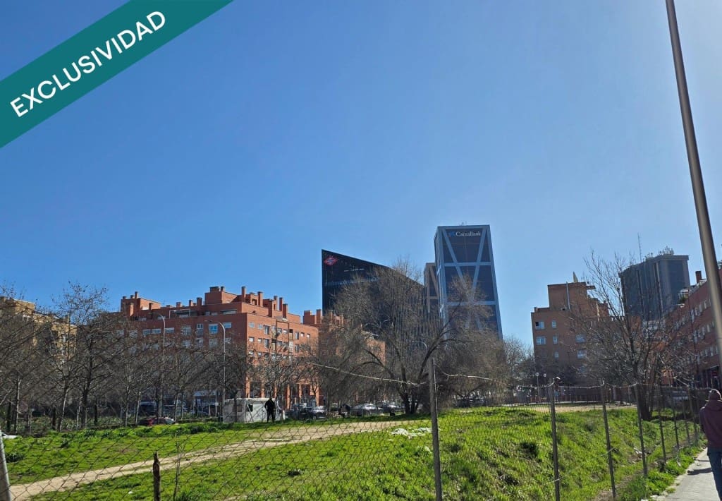 Garagem para venda em Madrid cidade - 15 000 € (Ref: 9644629)