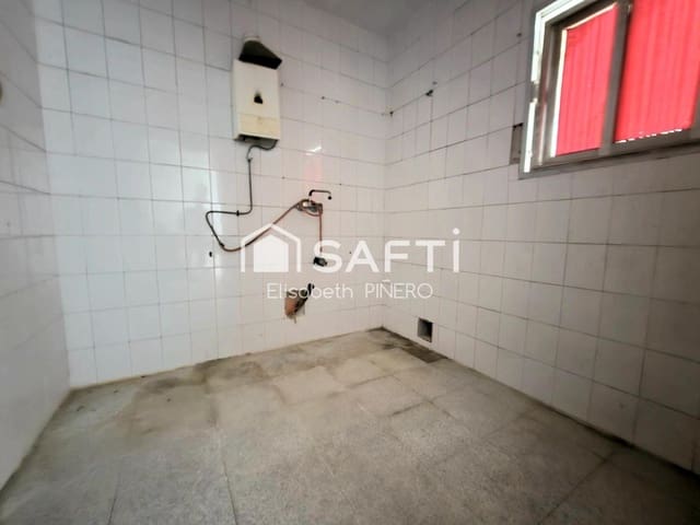 2 bedroom Terraced Villa for sale in Montijo - € 31,000 (Ref: 9647979)