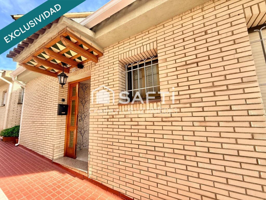 4 quarto Moradia para venda em Blanes com garagem - 325 000 € (Ref: 9647981)