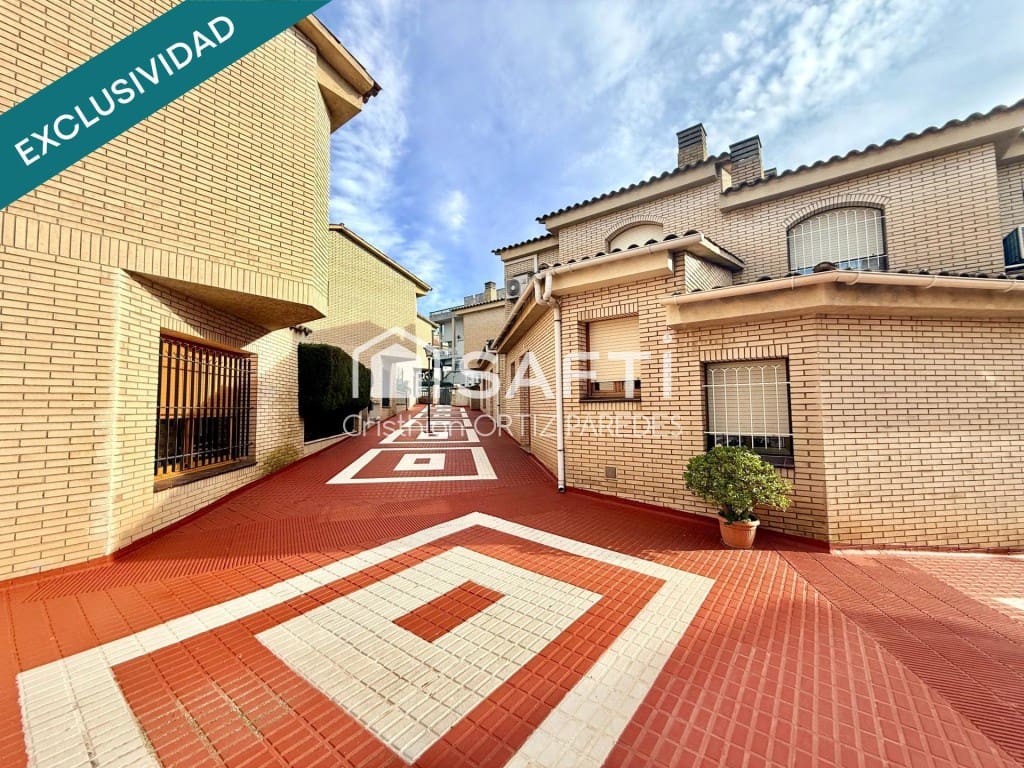 4 quarto Moradia para venda em Blanes com garagem - 325 000 € (Ref: 9647981)