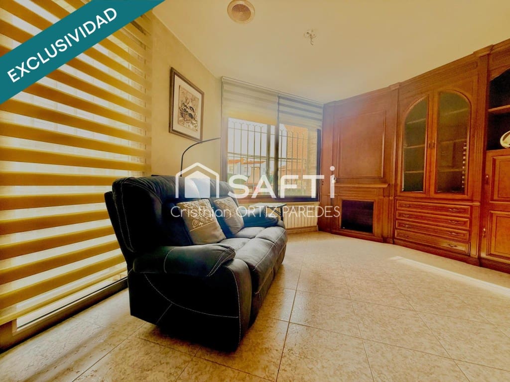 4 quarto Moradia para venda em Blanes com garagem - 325 000 € (Ref: 9647981)